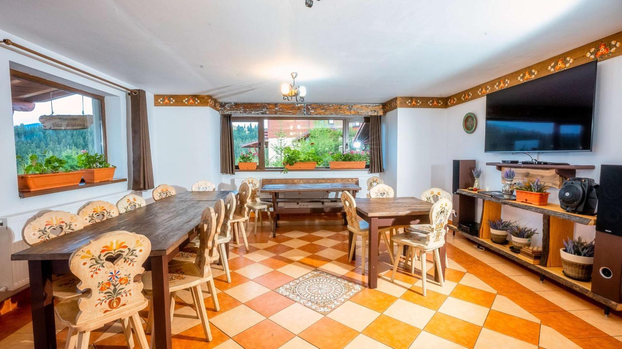 Vila Stefana Пэлтиниш Экстерьер фото