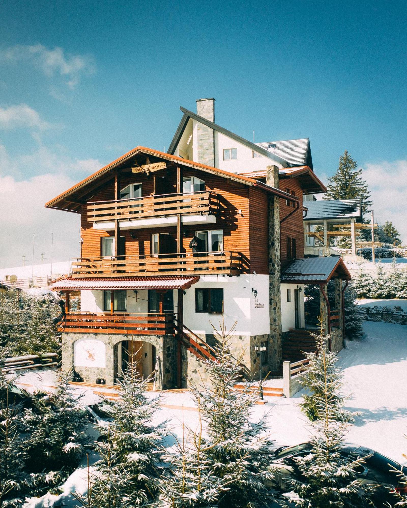 Vila Stefana Пэлтиниш Экстерьер фото